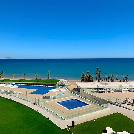 Luxe San Juan Beach, Heated Pool. Appartement *